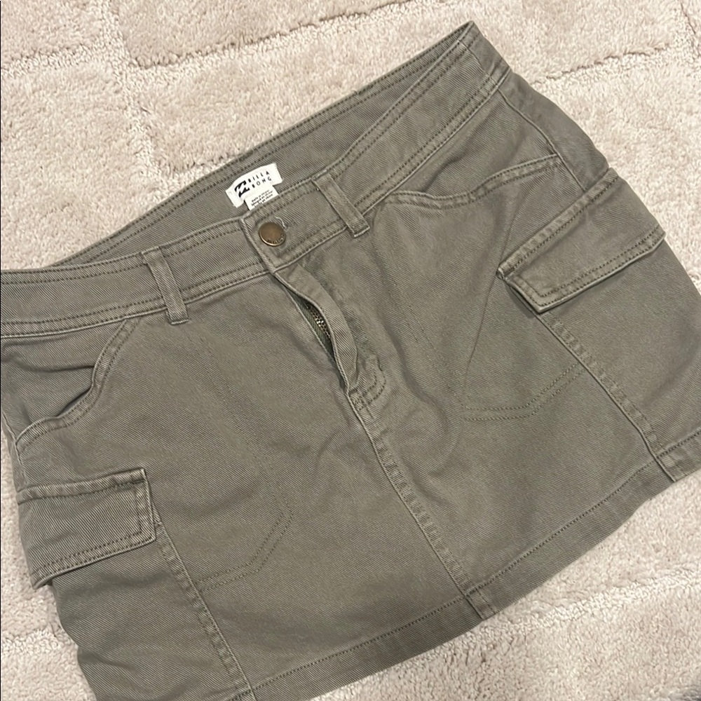 Billabong Green Mini Skirt with Pockets